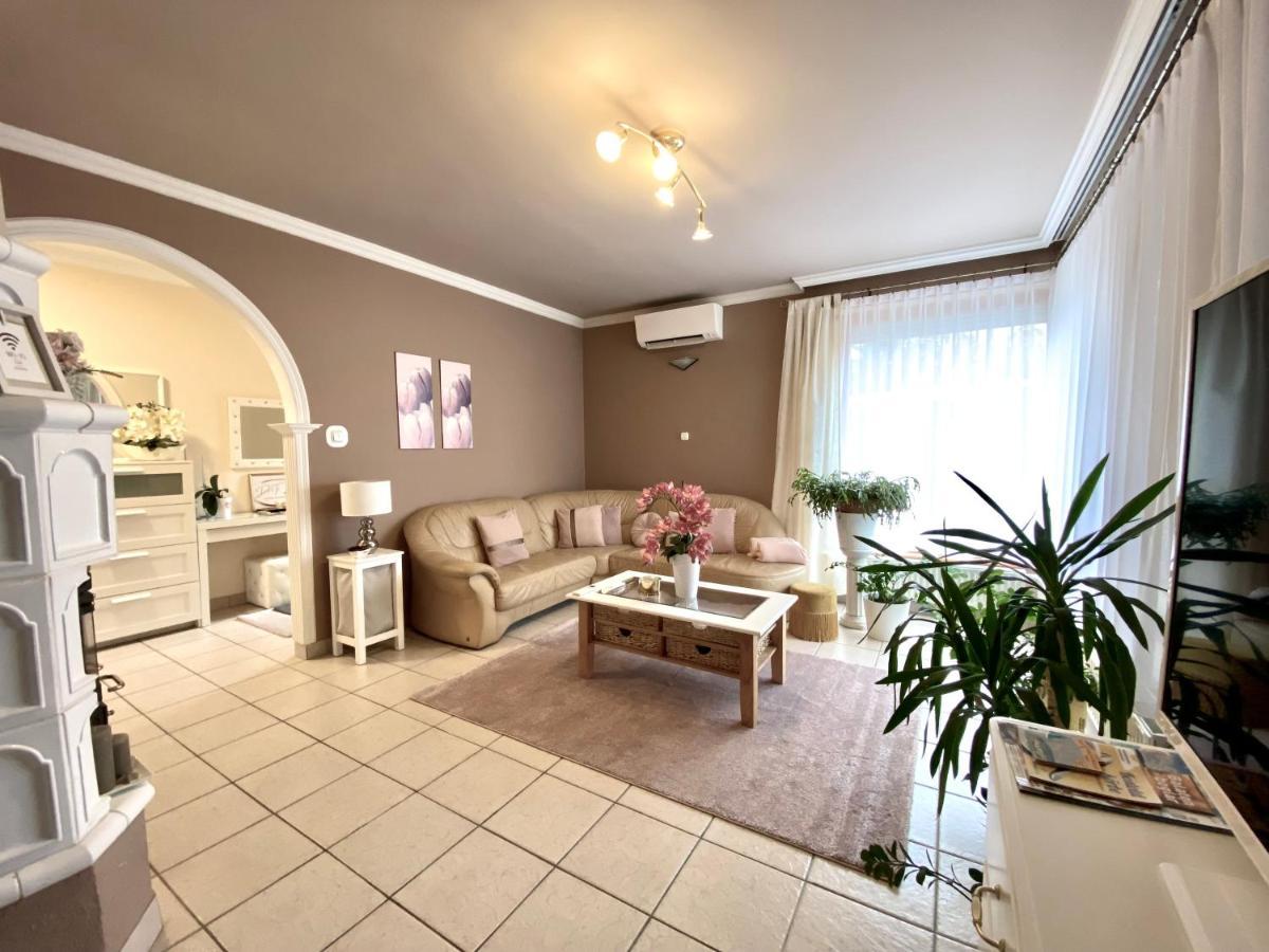 Do-Ti Apartmanhaz Balatonlelle Bagian luar foto