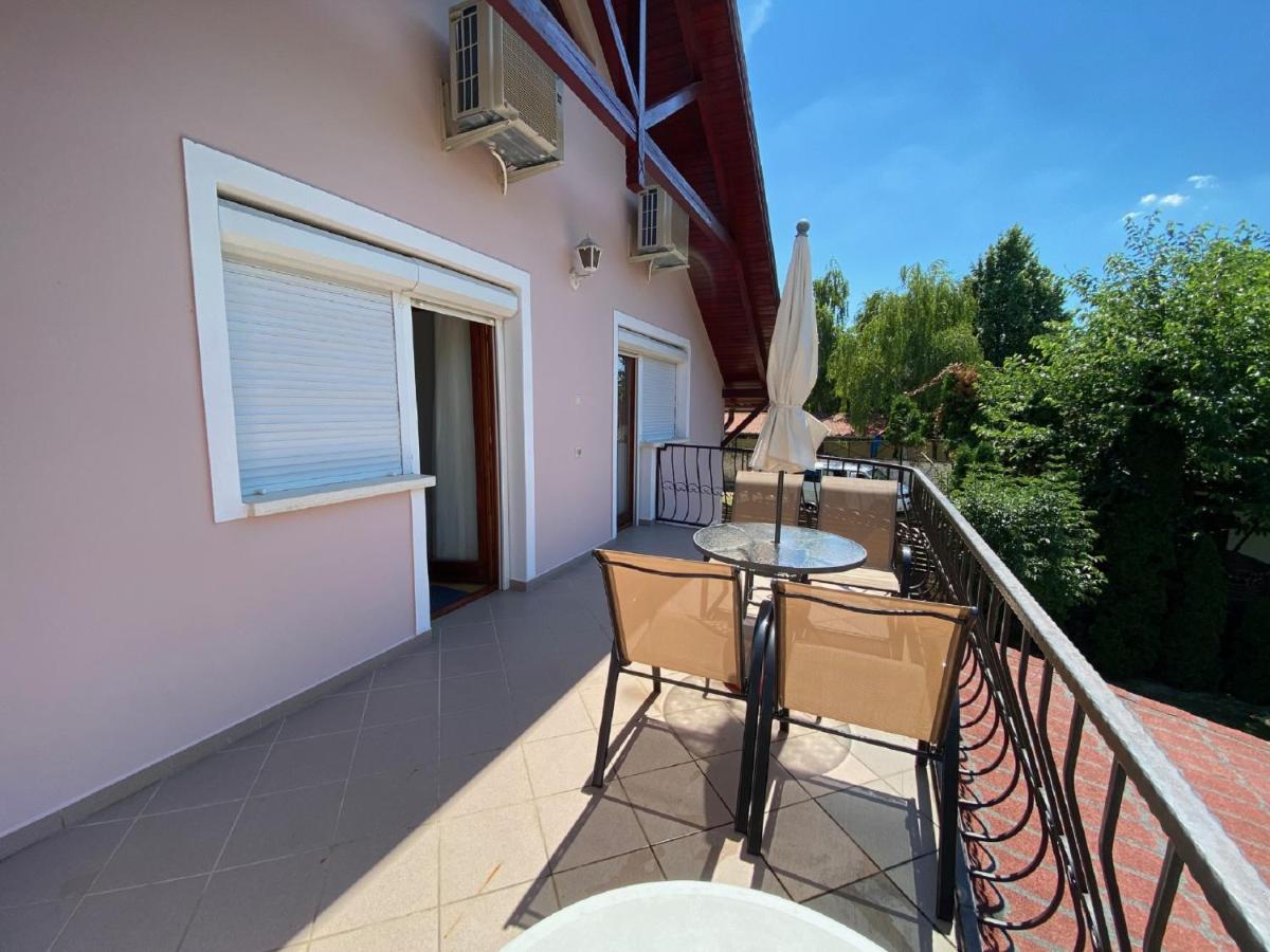 Do-Ti Apartmanhaz Balatonlelle Bagian luar foto