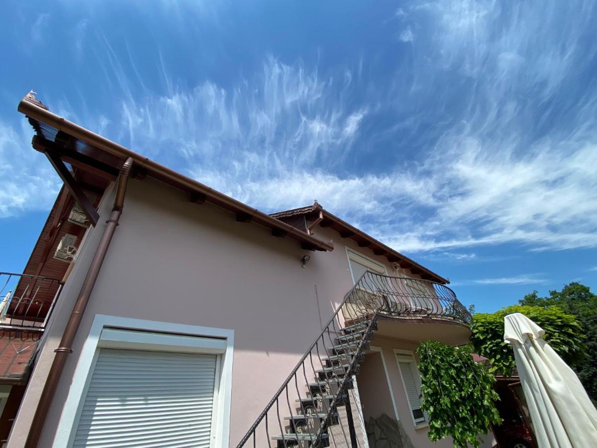 Do-Ti Apartmanhaz Balatonlelle Bagian luar foto