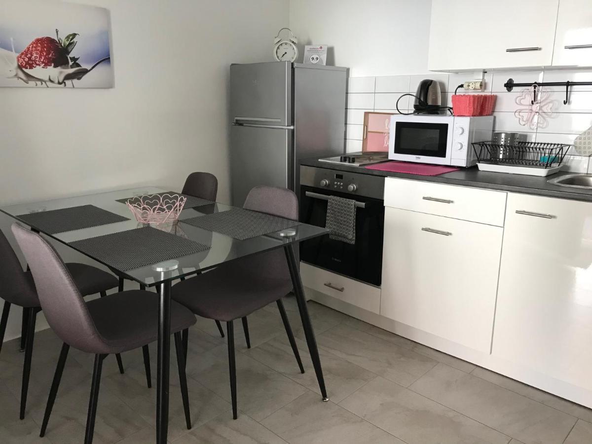Do-Ti Apartmanhaz Balatonlelle Bagian luar foto