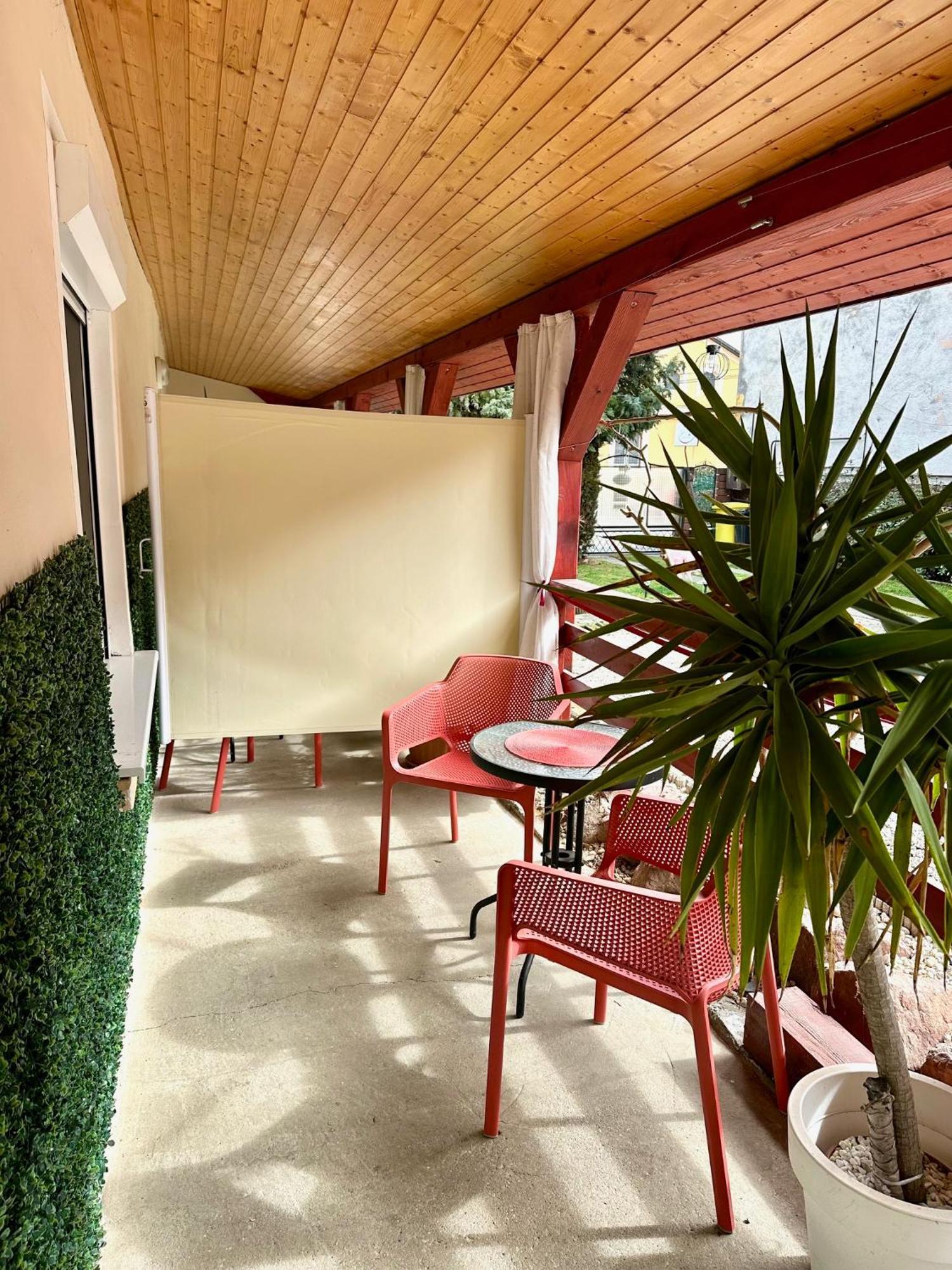 Do-Ti Apartmanhaz Balatonlelle Bagian luar foto