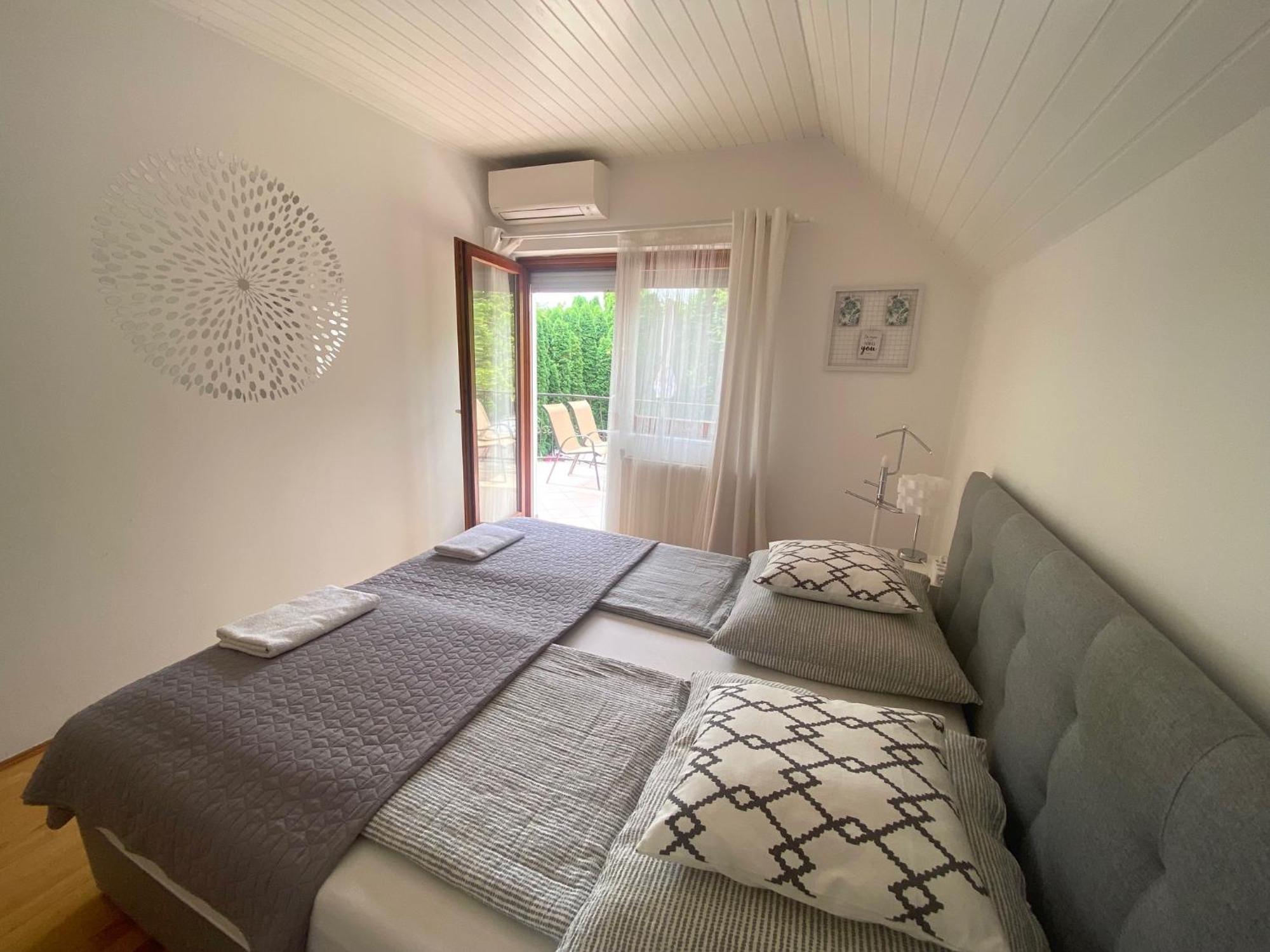 Do-Ti Apartmanhaz Balatonlelle Bagian luar foto
